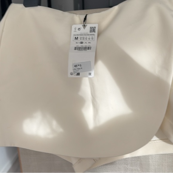 Zara cream skirt - Picture 1 of 1